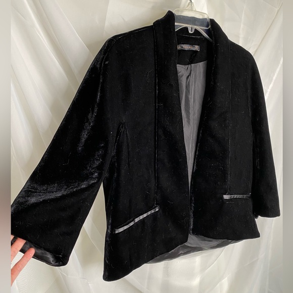 Zara Basics Velvet Blazer Black - Picture 5 of 6